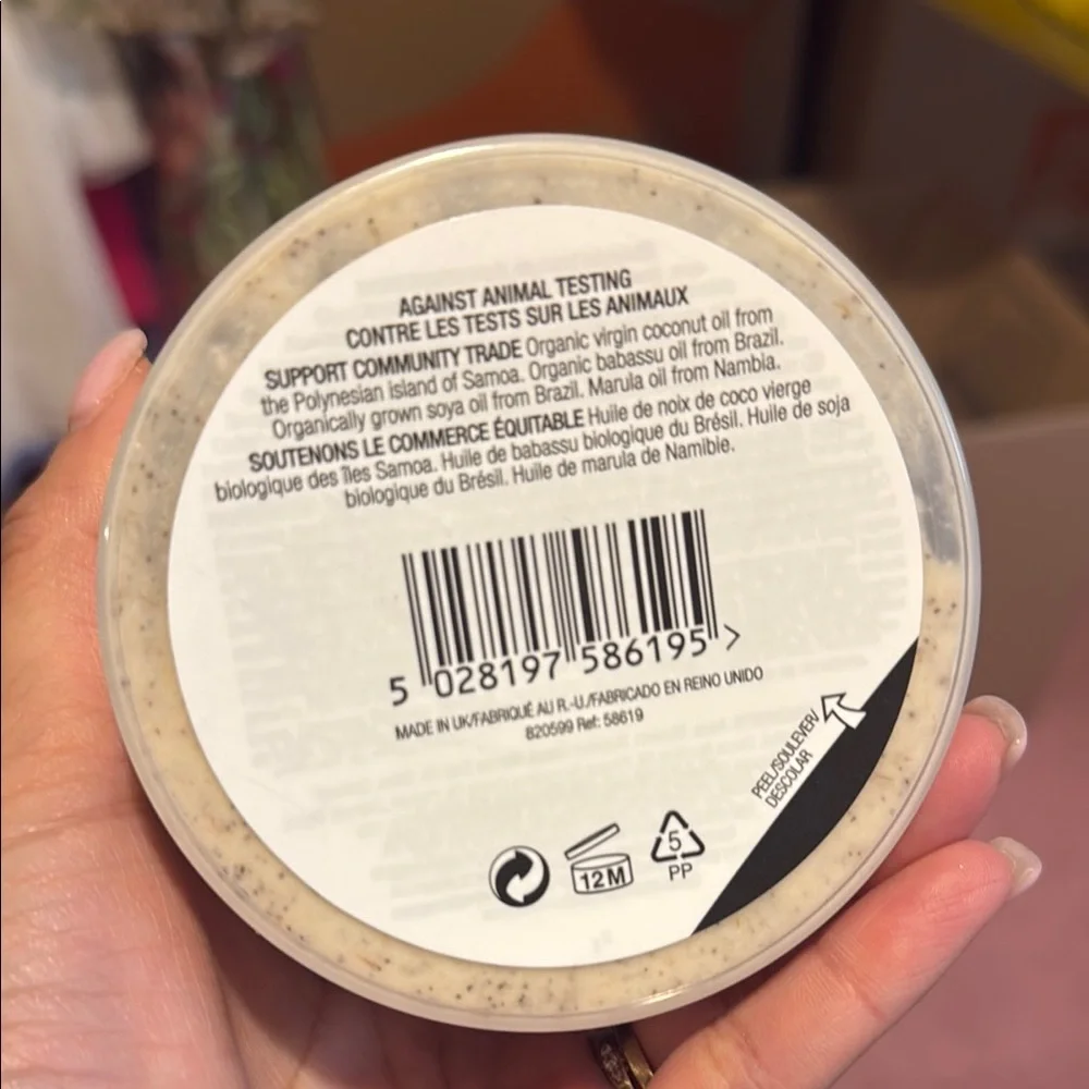 The Body‎ Shop Coconut Body Scrub